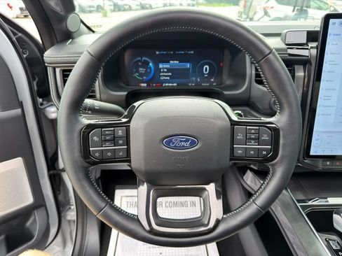 Used 2025 Ford F150 Lightning Platinum AWD/4WD image 48