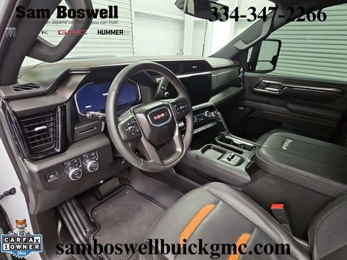 Used 2025 GMC Sierra 2500 AT4 AWD/4WD image 11