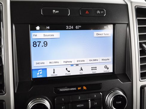 Used 2019 Ford F150 Lariat w/ Equipment Group 502A Luxury image 21