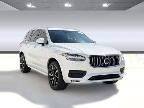 Used 2021 Volvo XC90 T6 Momentum image 7