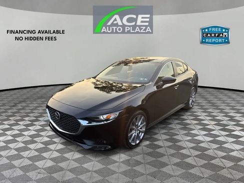 Used 2021 MAZDA MAZDA3 s FWD image 2