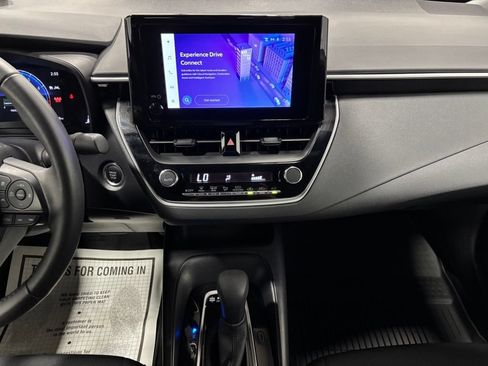 Used 2026 Toyota Corolla SE FWD image 25