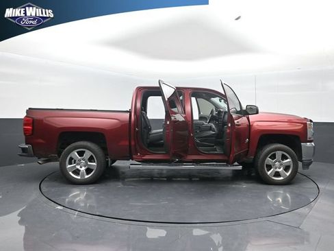 Used 2017 Chevrolet Silverado 1500 LT w/ Texas Edition AWD/4WD image 27