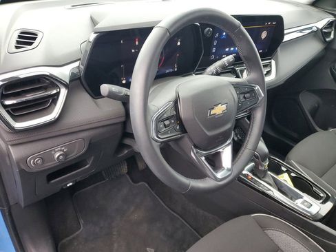 Used 2024 Chevrolet TrailBlazer LT w/ Convenience Package image 9