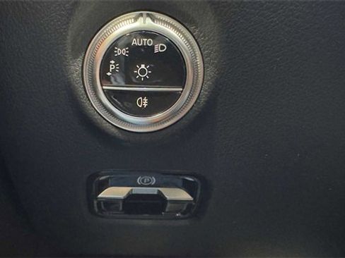 Used 2023 Mercedes-Benz C 300 Sedan image 26