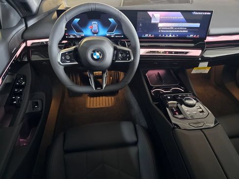 New 2027 BMW 530i RWD image 11