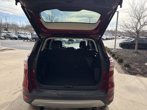 Used 2018 Ford Escape SEL image 30