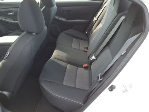 Used 2025 Nissan Sentra SV FWD image 13