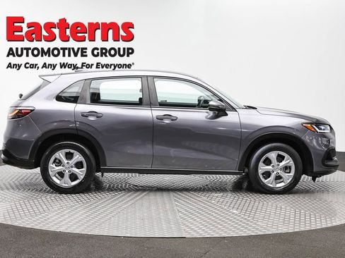 Used 2023 Honda HR-V LX image 4