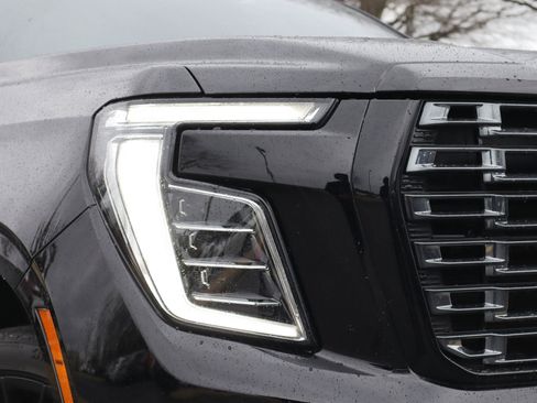 Used 2025 GMC Yukon XL Denali Ultimate AWD/4WD image 31
