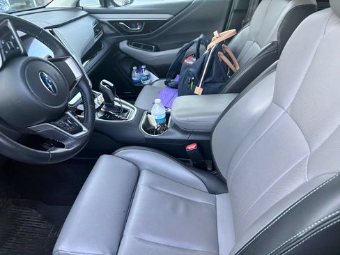 Used 2021 Subaru Outback Limited AWD/4WD image 4