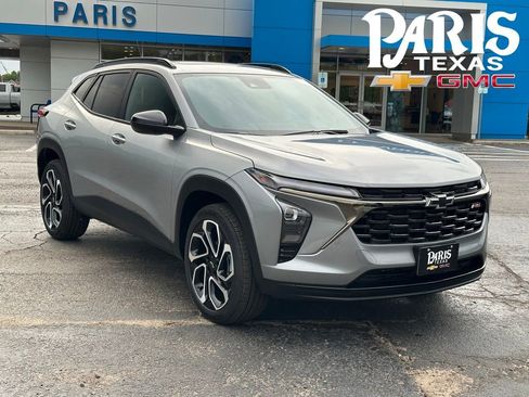 New 2026 Chevrolet Trax RS w/ Sunroof Package image 1