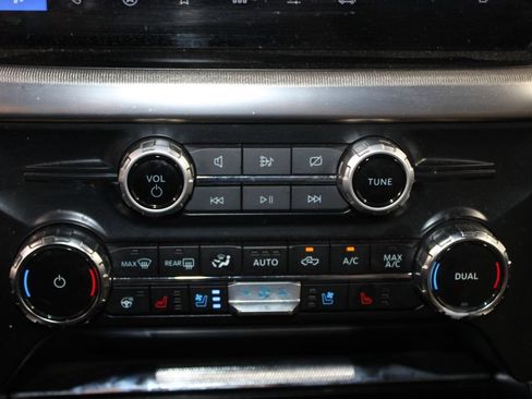 Used 2024 Ford F150 Platinum w/ Equipment Group 703A Plus AWD/4WD image 32