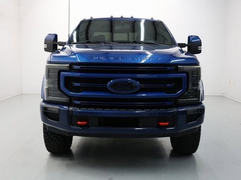 Used 2022 Ford F350 Platinum w/ Tremor Off-Road Package image 61