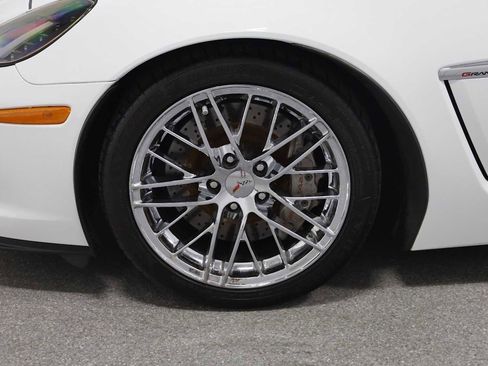 Used 2013 Chevrolet Corvette Grand Sport w/ 3LT Preferred Equipment Group image 33