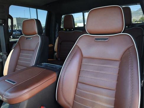 Used 2024 GMC Sierra 3500 Denali Ultimate AWD/4WD image 17
