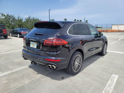 Used 2016 Porsche Cayenne S w/ Premium Plus Package AWD/4WD image 5