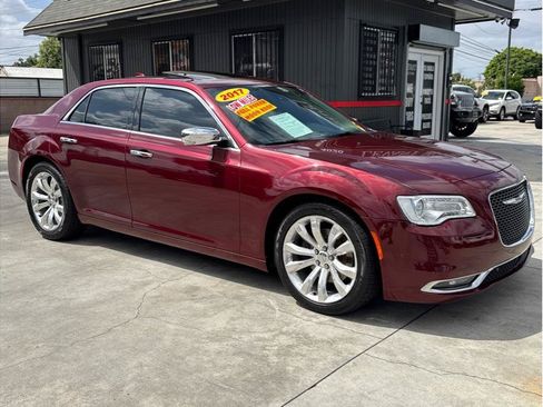 Used 2017 Chrysler 300 C w/ Safetytec Plus Group RWD image 41