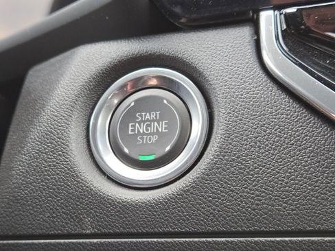 Used 2025 Chevrolet Colorado W/T w/ Advanced Trailering Package image 38