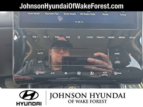 Certified 2023 Hyundai Tucson Limited AWD/4WD image 29