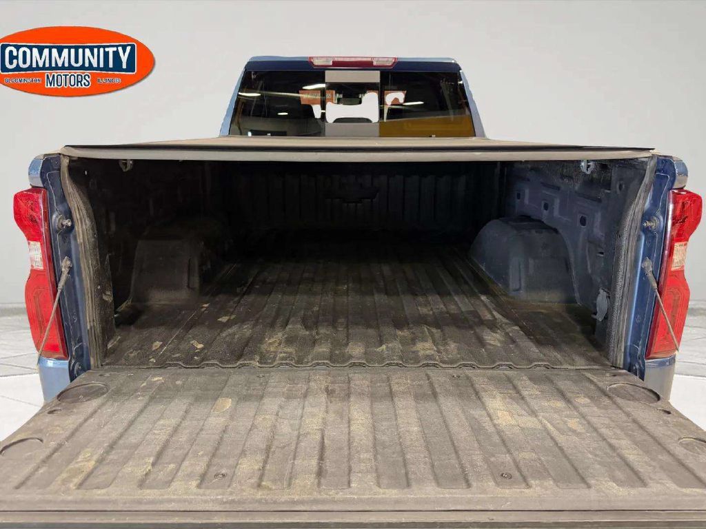 Used 2024 Chevrolet Silverado 1500 LTZ AWD/4WD image 21