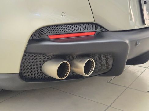 Used 2023 Ferrari Portofino M RWD image 11
