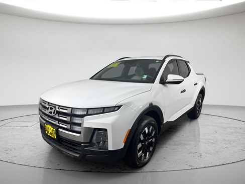 Used 2025 Hyundai Santa Cruz SEL FWD image 7