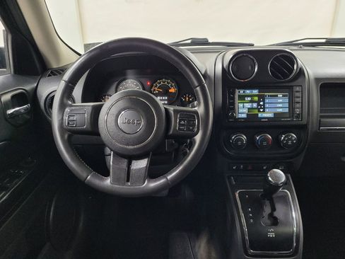 Used 2016 Jeep Patriot High Altitude AWD/4WD image 22
