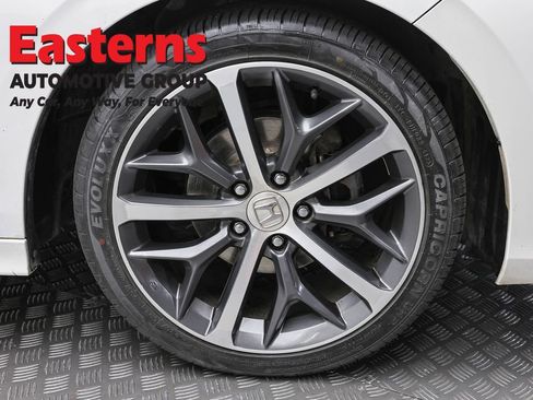 Used 2022 Honda Civic Touring image 29