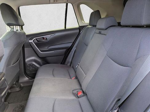 Certified 2020 Toyota RAV4 LE image 17
