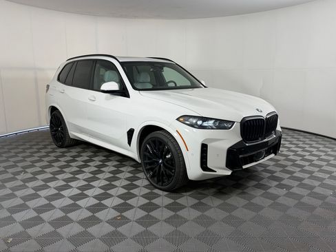 New 2026 BMW X5 sDrive40i w/ M Sport Package RWD image 7
