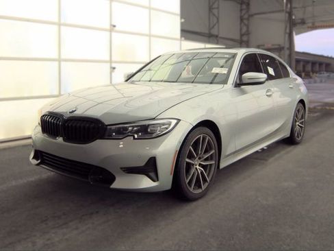 Used 2019 BMW 330i xDrive Sedan w/ Driving Assistance Package AWD/4WD image 1