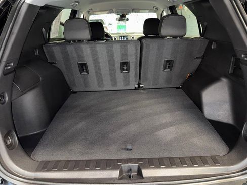 Used 2024 Chevrolet Equinox LT image 24
