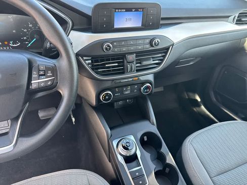 Used 2021 Ford Escape S image 25