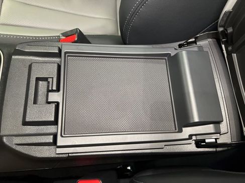 Certified 2025 Subaru Outback Limited w/ Popular Package #2 image 28