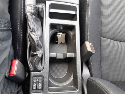 Used 2013 Subaru Impreza 2.0i Sport Premium image 27