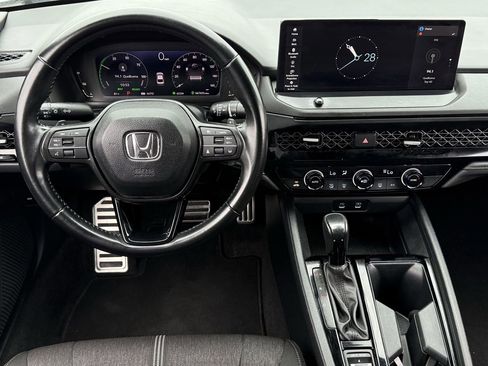 Used 2023 Honda Accord Sport image 12