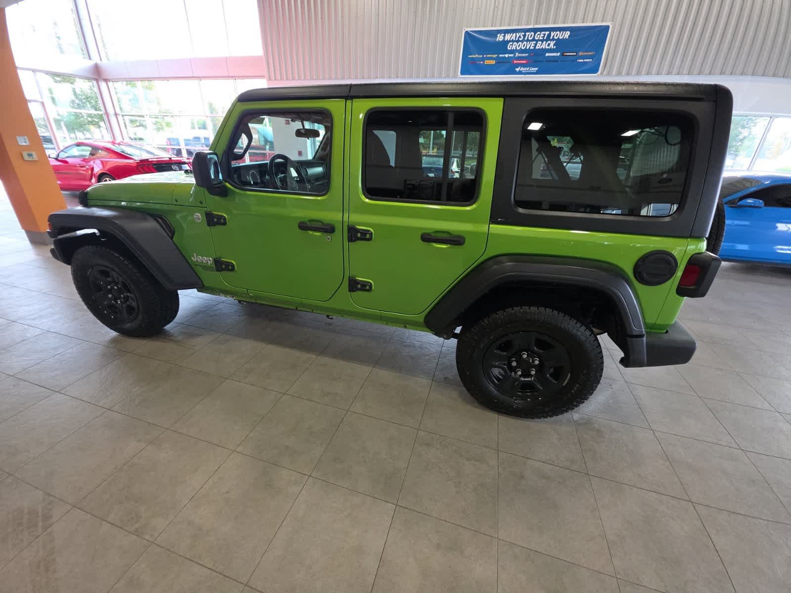 Used 2018 Jeep Wrangler Unlimited Sport AWD/4WD image 14