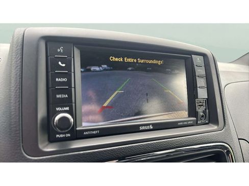 Used 2017 Dodge Grand Caravan SXT FWD image 21