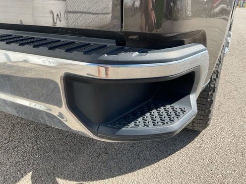 Used 2023 Chevrolet Silverado 1500 LT image 11