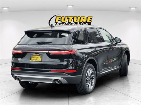 New 2025 Lincoln Corsair FWD w/ Equipment Group 101A image 3