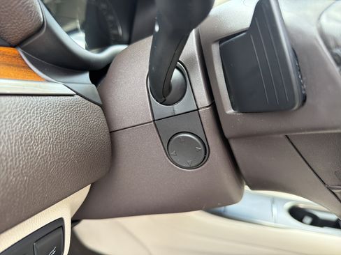 Used 2019 Lincoln MKC Select w/ Select Plus Package AWD/4WD image 14