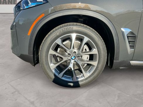 New 2026 BMW X5 xDrive40i w/ Climate Comfort Package AWD/4WD image 14
