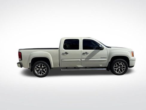 Used 2011 GMC Sierra 1500 Denali w/ LPO, Protection Package AWD/4WD image 4