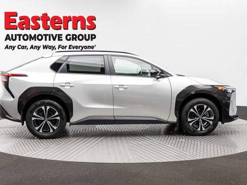 Used 2023 Toyota bZ4X AWD w/ Weather Package image 4