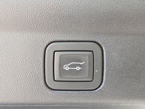 Used 2025 Cadillac Escalade IQ Luxury 2 w/ LPO, Premium Carpet Package AWD/4WD image 81