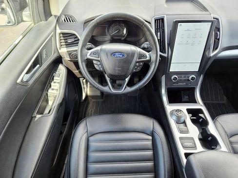 Used 2022 Ford Edge SEL w/ Convenience Package image 13