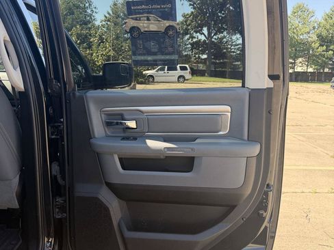 Used 2016 RAM 1500 Big Horn AWD/4WD image 23