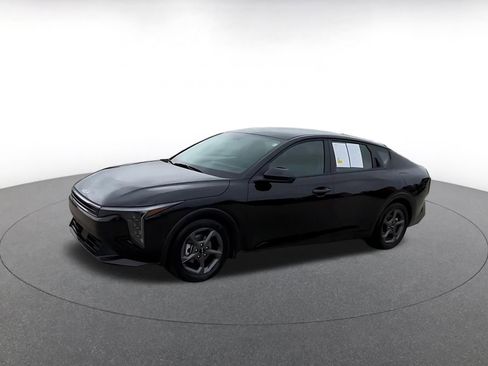 Used 2025 Kia K4 LXS image 9