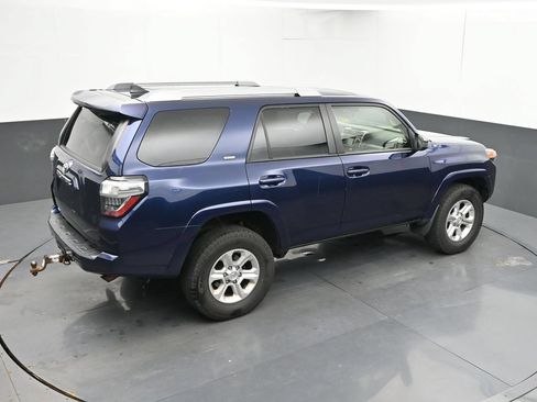 Used 2018 Toyota 4Runner SR5 Premium AWD/4WD image 26